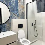 Luxury Amber - With Jacuzzi *