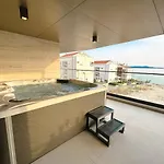 Luxury Amber - With Jacuzzi * Kožino