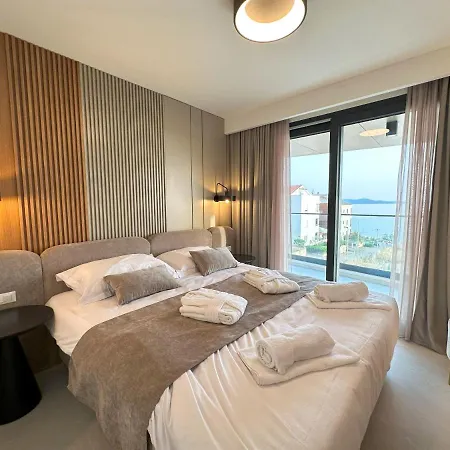 Luxury Amber - With Jacuzzi דירה Kožino