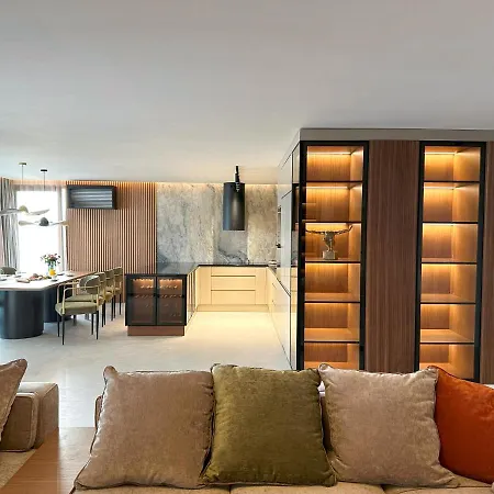 Luxury Amber - With Jacuzzi * Kozino