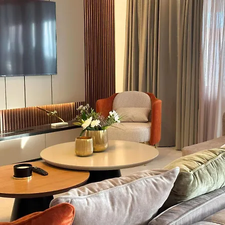 Apartment Luxury Amber - With Jacuzzi