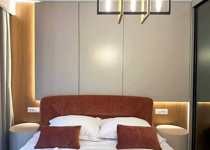 Luxury Amber - With Jacuzzi Кожино