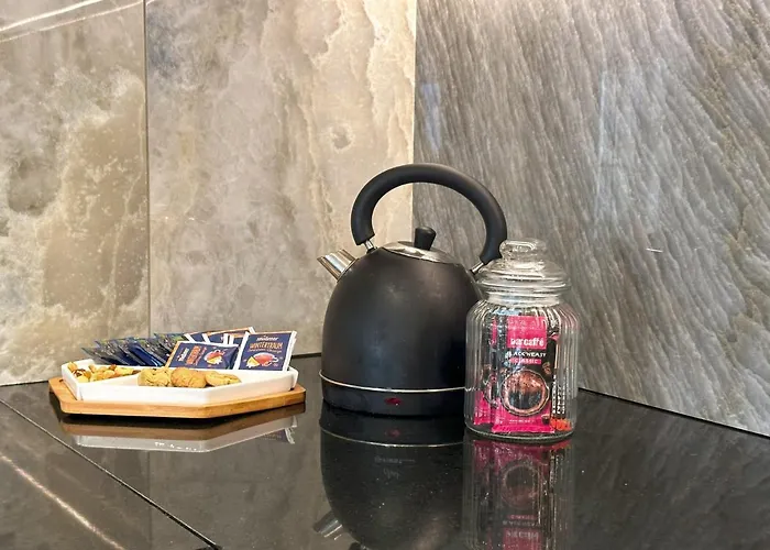 Luxury Amber - With Jacuzzi 아파트