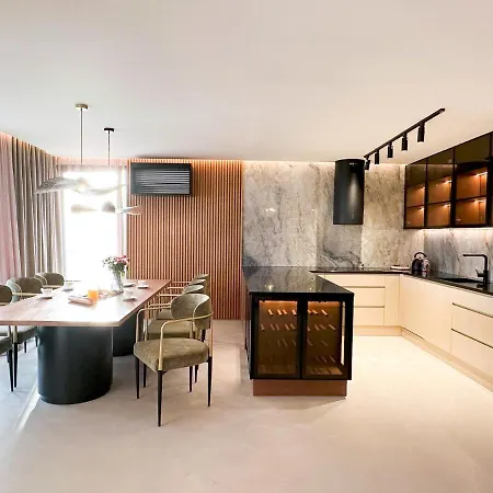 Luxury Amber - With Jacuzzi * Kožino